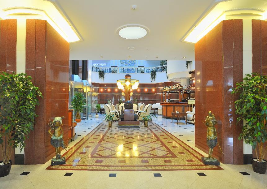 Europe Hotel Minsk Exterior foto